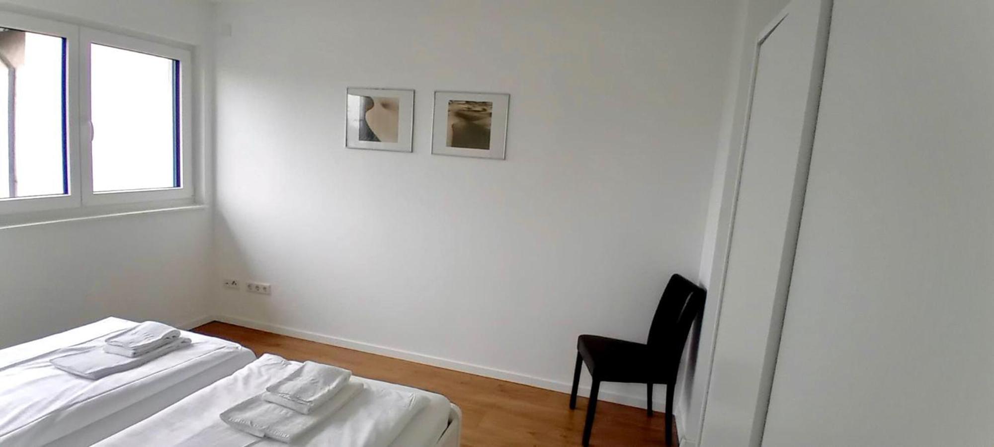 Neubau Appartement Mit Terasse, Privater Eingang,Parkplatz,Kueche Fürth Exterior foto