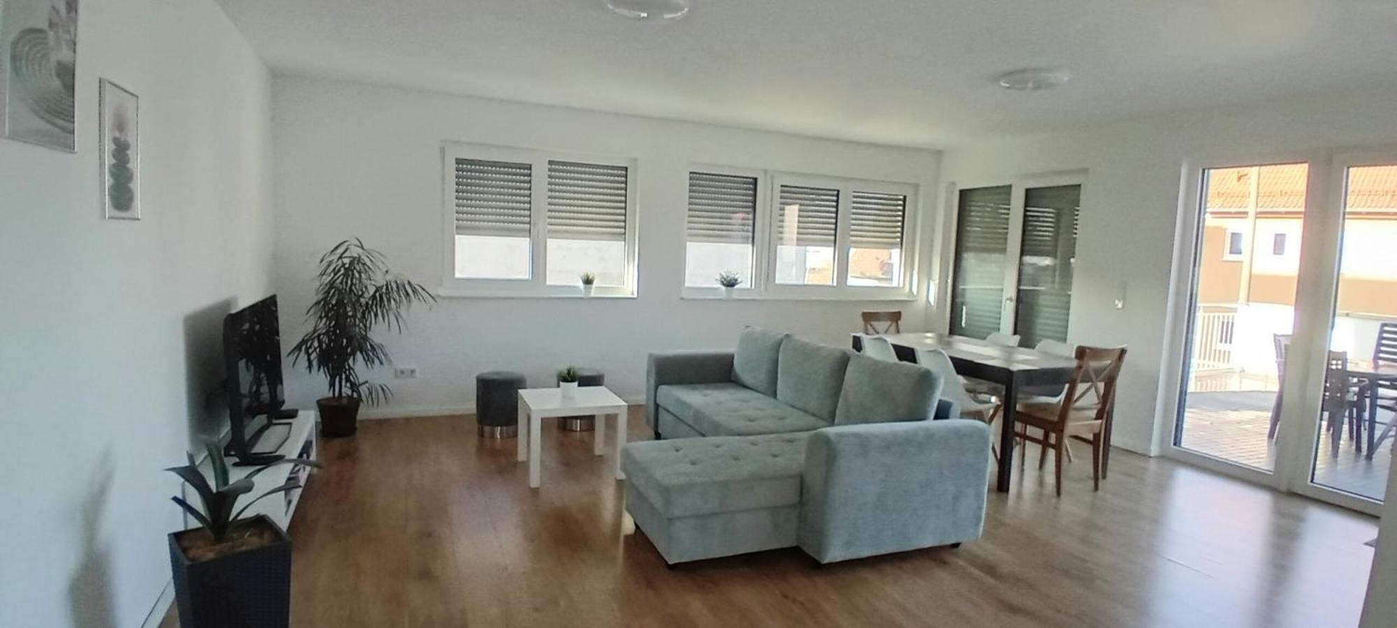 Neubau Appartement Mit Terasse, Privater Eingang,Parkplatz,Kueche Fürth Exterior foto